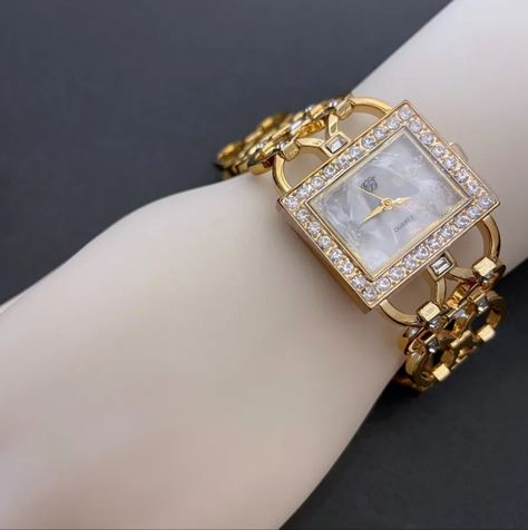 Elizabeth Taylor White Diamonds Womens Goldtone Quartz Bracelet Watch Quartz Bracelet, Elizabeth Taylor, White Diamonds, Diamond White, Accessories Watches, Bracelet Watch, Gold Tones, Diamonds, Women Accessories