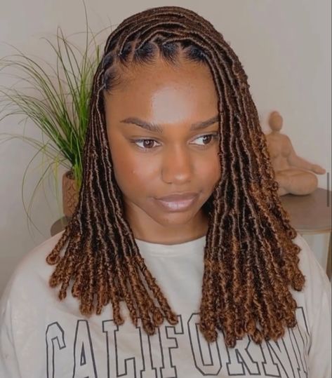 Hair Rasta Braids, Twist And Lock Natural Hair, Natural Braids For Black Women, Style Faux Locs, Cornrows With Box Braids, Latest Braided Hairstyles, Dread Lock, Hair Braid Patterns, Short Box Braids Hairstyles