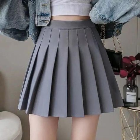 Gray Pleated Skirt Outfit, Gray Skirt Outfit, Empire Pattern, Christmas Dress Women, Grey Skirt, Cute Skirt Outfits, Women Skirt, Pleated Skirts, Style Preppy