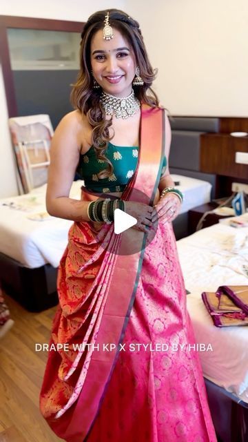 Hair Styles On Sarees Wedding, Saree With Kurti Style Blouse, Wedding Guest Saree Ideas, Hairstyles On Silk Saree, Hairstyle With Silk Saree, Hair Styles For Sarees Indian Wedding, Double Pallu Saree Drape, Hairstyle On Silk Saree, Banarsi Saree Draping Style