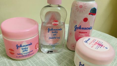 Johnsons Products Skincare, Johnsons Baby Products, Johnson Baby Oil, Baby Body Wash, Journal Therapy, Skincare 101, Mouth Drawing, Strawberry Blonde Hair, Baby Lotion