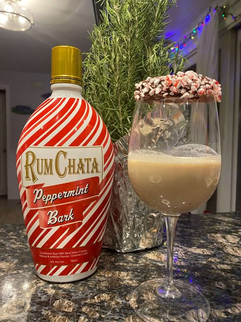 Peppermint Bark Espresso Martini Peppermint Rum Chatta Drinks, Peppermint Bark Rumchata Recipes, Peppermint Rumchata Recipes, Rum Chatta Drinks, Peppermint Bark Martini, Sugared Strawberries, Peppermint Whipped Cream, Rumchata Recipes, Peppermint Martini