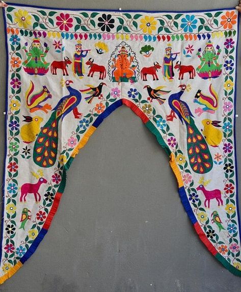 Ganesh Krishna, Sadu Bharat, Handmade Toran, Human Puppet, Kutchi Work, Playing The Flute, Dancing People, Kutch Embroidery, Work Decor