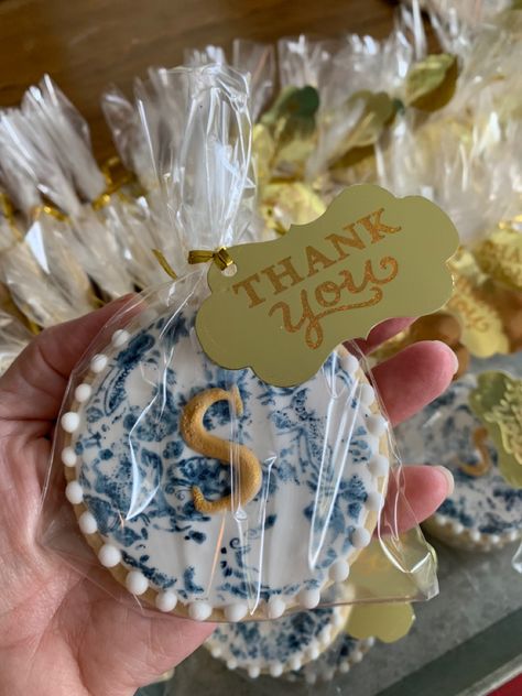 Chinoiserie Cookies Decorated, Blue And White Bridal Shower Cake, Chinoiserie Birthday Party, Blue Floral Graduation Party, Blue Willow Bridal Shower Ideas, Blue And White Wedding Cookies, Wedding Shower Blue And White, Engagement Party Blue And White, Blue White Bridal Shower Decor