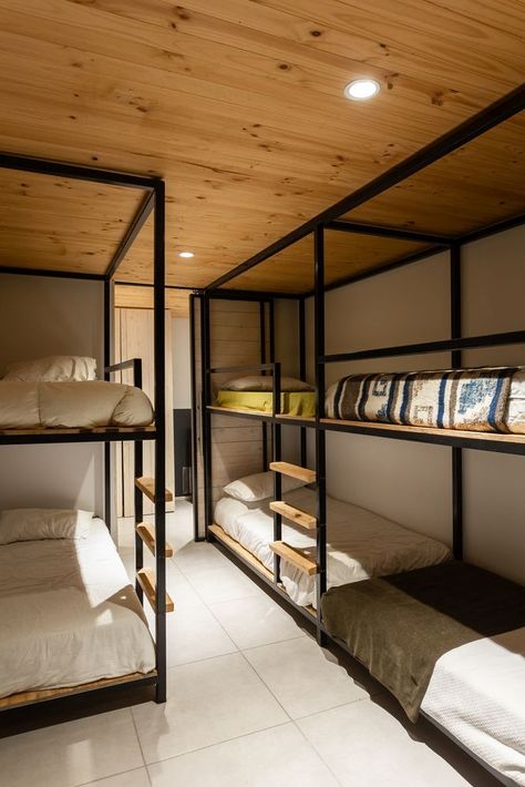 The house in general is modest both in design and size which is best reflected in this bedroom Bunk Bed Rooms, Hostels Design, Hostel Room, Bunk Beds Built In, Bunk Rooms, Bunk Bed Designs, Weekend House, Bunk Room, Bunk House