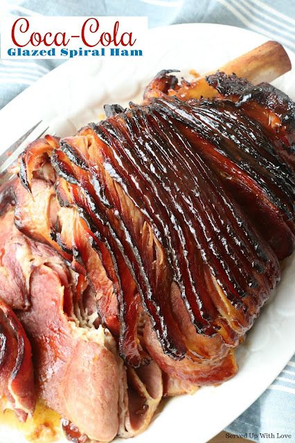 This Coca-Cola Glazed Ham is baked to perfection with brown sugar and Coca-Cola. Only 3 ingredients make this the most amazing ham that is perfect for any occasion. Coca Cola Ham, Cooking Spiral Ham, Maple Glazed Ham, Ham Recipes Baked, Pineapple Ham, Ham Glaze Recipe, Honey Glazed Ham, Easter Ham, Spiral Ham