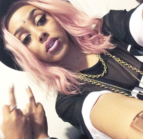 Doja Cat Doja Cat Tumblr, Doja Cat In 2014, Doja Cat Old Pictures, Old Doja Cat, Celeb Selfies, Cloud Rap, Cats Tumblr, Celebrity Selfies, Imperfection Is Beauty