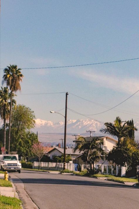 California Suburbs Aesthetic, Summer In The Suburbs, 90s California Aesthetic, Daze Aesthetic, Summer Nostalgia Aesthetic, California Suburbs, Suburban Lifestyle, Beach Town Aesthetic, City Backgrounds