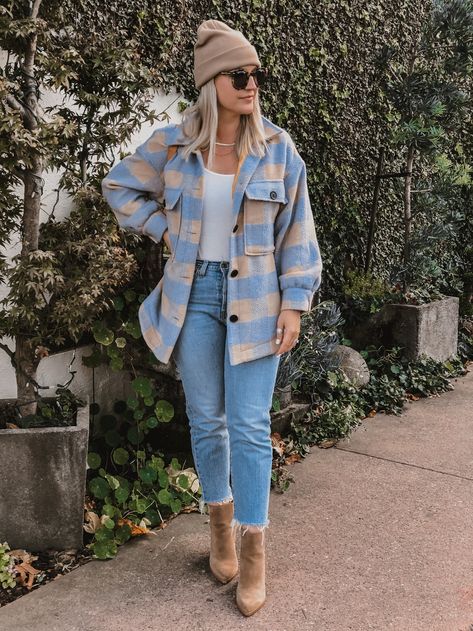 Blue Shacket Outfit, Blue Shacket, White Shorts Outfit, Shacket Outfit, Random Outfits, Shorts Outfit, Gingham Print, Casual Street Style, White Plaid