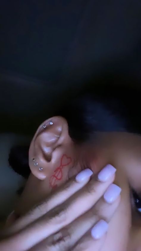 Double Helix Piercings Black Women, Piercings And Tattoos, Cool Ear Piercings, Pretty Ear Piercings, Tattoos For Black Skin, Cute Ear Piercings, Red Ink Tattoos, Pretty Tattoos For Women, Dope Tattoos For Women