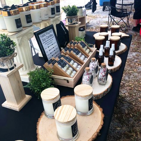 Candle Market Table Display, Candle Craft Fair Booth, Craft Fair Displays Candles, Candle Vendor Display Craft Fair Booths, Candle Vendor Set Up, Small Vendor Table Display Ideas, Candle Vendor Table Display Ideas, Candle Pop Up Shop Display Table Ideas, Mobile Candle Shop