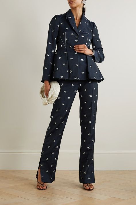 Peplum Outfits, Kids Fashion Wear, Jean Trench Coat, Blazer Street Style, Navy Accessories, Peplum Blazer, Floral Blazer, Westminster Abbey, Floral Jacquard