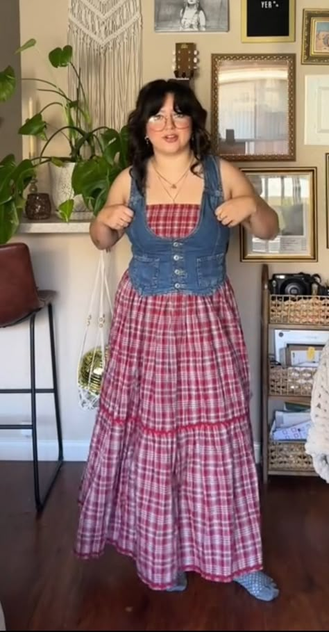 Country Cottage Core Outfits, Cute Dress Outfits Casual, Queer Fashion Women Summer, Farmers Market Outfit Aesthetic, Artsy Outfits Aesthetic, Colorful Modest Outfits, Whimsical Summer Outfit, 90s Spring Outfits, Whimsical Outfit Ideas