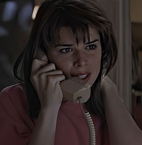 Horror Movie Pfp, Pfp Horror, Scream Sidney, Scream Icon, Scream Pfp, Sidney Scream, Movie Pfp, Scream Characters, Sidney Prescott