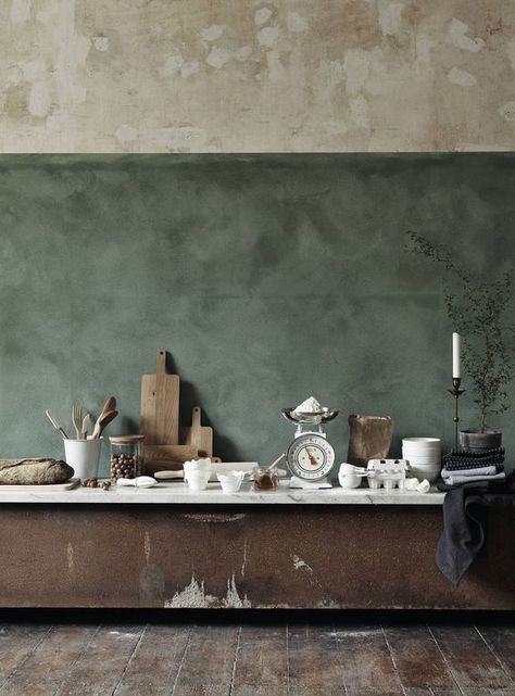 Distressed Walls, Wall Finishes, Plaster Walls, Interior Photography, Green Wall, Wall Color, Wall Paint, Metropolis, 인테리어 디자인