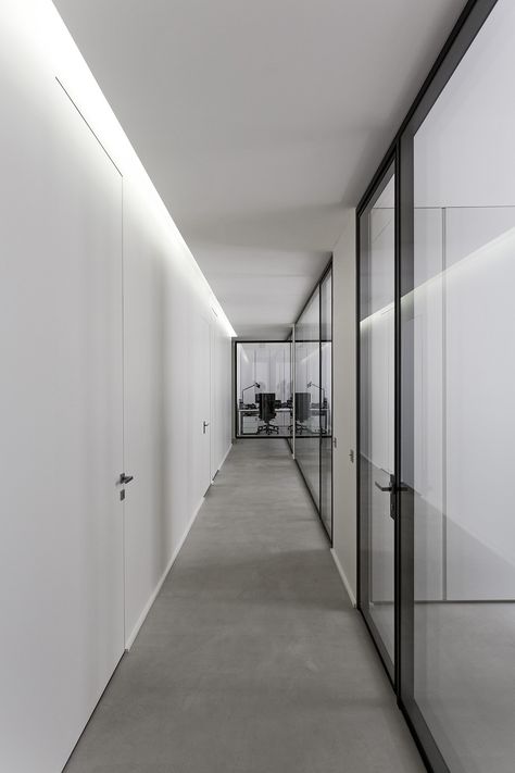 Gallery of Dior Men Paris / Antonio Virga Architecte + Dior Men Architecture Department - 14 Lobby Interior Design, Interior Design Portfolios, Office Meeting Room, Dior Men, Man Office, Dental Office Design, Office Partition, Modern Office Design, Lobby Interior