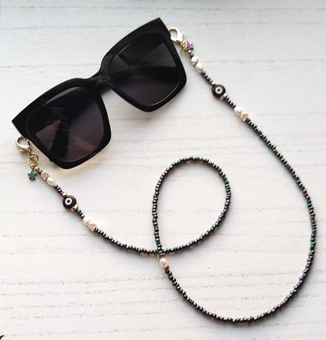 Glasses Chain Diy Beads, Spectacle Chain Diy, Glasses Strap Beads, Handmade Necklaces Beads, Black Beaded Glasses Chains For Fashion, Sunglasses Beaded Chain, Necklaces Beads, Eyeglass Jewelry, Diy Aesthetic