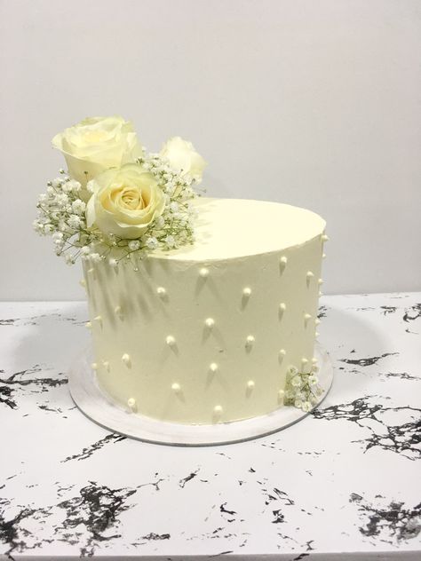 Cake Decorating For Kids, Pearl Cake, Quinceanera Cakes, Torte Cake, Cake Decorating Designs, Fresh Flower, Flower Cake, Quinceanera, Cake Designs