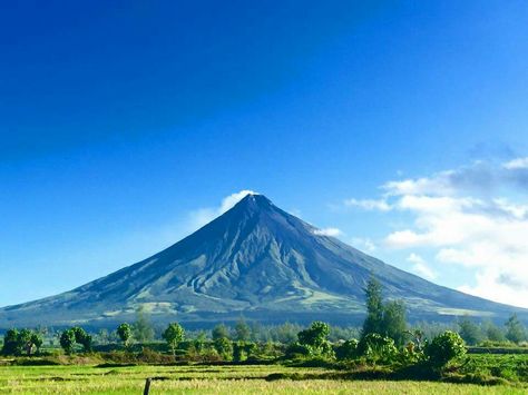 Mayon Volcano Legazpi,Albay Mayon Volcano Aesthetic, Mayon Volcano Photography, Jet Pribadi, Volcano Wallpaper, Land Forms, Mayon Volcano, Siargao, Scenery Pictures, Wallpaper Nature