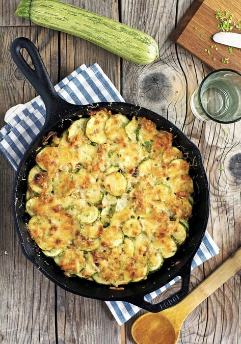 Zucchini Dinner Recipes, Creme Fraiche Recipes, Onion Butter, Zucchini Gratin, Easy Zucchini, Veg Dishes, Veggie Side Dishes, Zucchini Recipes, Vegetable Sides