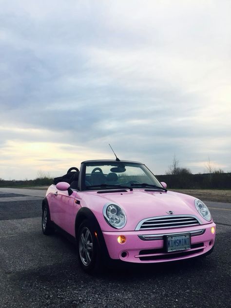 Pink Mini Cooper Aesthetic, Minicooper Mini Coopers Wallpaper, Pink Mini Cooper Convertible, Mini Cooper Aesthetic Wallpaper, Pink Mini Cooper, Mini Cooper Aesthetic, Pink Mini Coopers, Mini Cooper Wallpaper, Black Mini Cooper