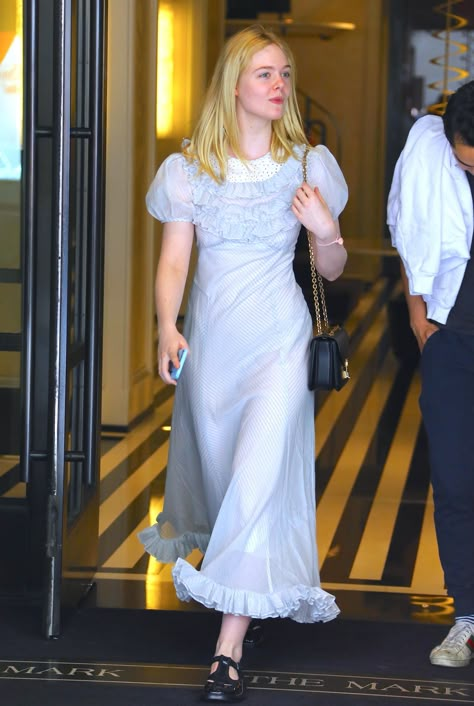 Elle Fanning, 2019 Elle Fanning Fashion, Elle Fanning Ballet, Elle Fanning Dress, Elle Fanning Outfits, Elle Fanning Aesthetic, Elle Fanning Street Style, Elle Fanning Movies, Elle Fanning Maleficent, Undercover Princess