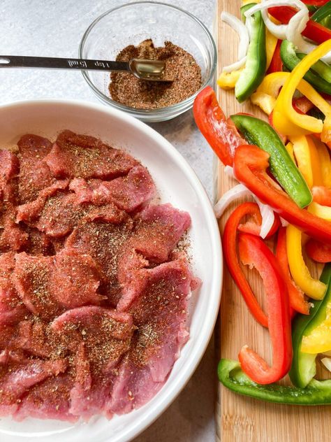 Easy Pork Fajitas Pork Fajitas Easy, Pork Tenderloin Fajitas, Pork Fajitas, Fajita Marinade, Paprika Pork, Fajita Recipe, Easy Pork, Cooked Vegetables, Pork Tenderloin