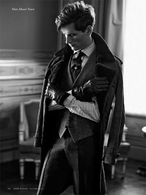 Bastiaan Ninaber Embraces Parisian Elegance for Robb Report | The Fashionisto 1950s Jacket Mens, Cargo Jacket Mens, The September Issue, Khaki Parka, Green Cargo Jacket, Mens Fashion Work, Rain Suit, Robb Report, Burberry Trench