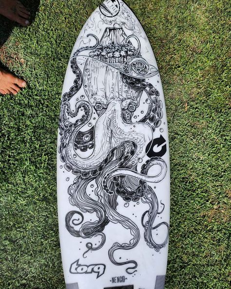 Leonardo Nencioli on Instagram: “#octopus #surfboardart #surfboards  #surfing #surflife  #drawingoftheday #blackandwhite  Thanks to @gabangio” Surf Board Painting, Surfboard Art Design, Surfboard Painting, Surf Painting, Surfboard Decor, Cool Gadgets For Men, Surf Boards, Surfboard Art, Surfboard Design