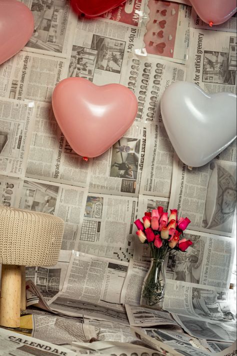 Heart shaped balloon with newspaper background Newspaper Valentines Backdrop, Heart Balloon Backdrop, Newspaper Background, Valentine Backdrop, Valentine Mini Session, Wall Shelves Bedroom, Mini Ideas, Valentine Background, Balloon Backdrop