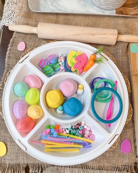 Easter Playdough Ideas, Easter Playdough Kit, Easter Tough Tray Ideas, Easter Sensory Play, Childcare Experiences, Playdough Trays, Easter Play Dough, Easter Playdough, Easter Sensory