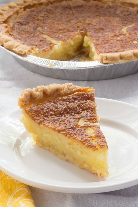 Chess Pie Recipe.  Rich southern pie made with simple ingredients butter, sugar, and eggs.custard pie.  This one hails from Mississippi State University.  #recipe #pie #chess #southern #hailstate #msstate #Southern Lemon Buttermilk Pie, Vinegar Pie, French Coconut Pie, Buttermilk Pie Recipe, Coconut Pie Recipe, Southern Pies, Chess Pie Recipe, Just Pies, Buttermilk Pie