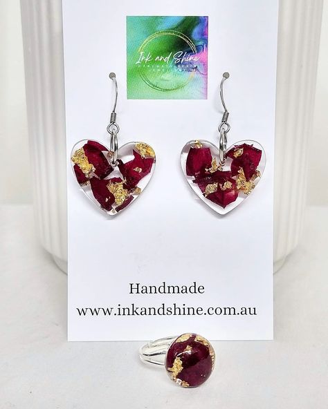 Did you know I can turn your Valentine's flowers into something like this? Custom resin jewellery can cost less than a bunch of flowers, and lasts years longer. Message me for more information, or if you're a florist, I'd love to collaborate with you. www.inkandshine.com.au #valentinesday #valentinesflowers #flowersinresin #floral #driedflowers #flowerpreservation #florist #resinearrings #resinring #resinjewellery #customjewellery #resinaccessories #preservedflowers #resinartista... Valentine's Flowers, A Bunch Of Flowers, Do You Know Me, Resin Jewellery, Valentines Flowers, Resin Ring, Resin Flowers, Bunch Of Flowers, How To Preserve Flowers