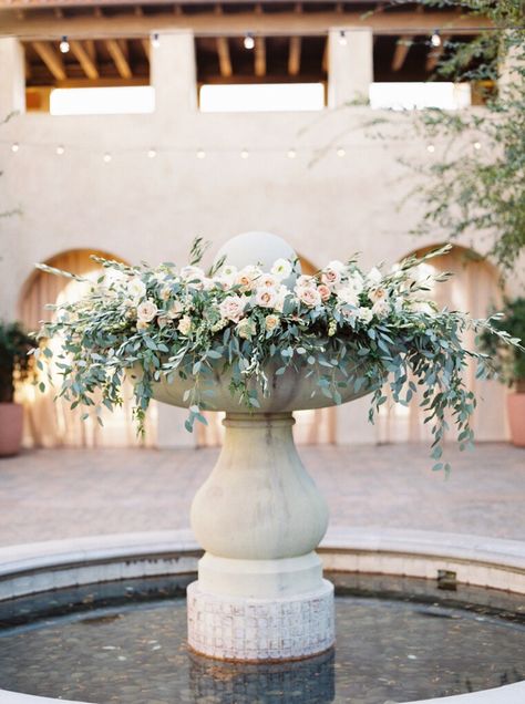 winter wedding at serra plaza // fountain floral installation Fountain Floral Installation, Fountain Florals Wedding, Serra Plaza Wedding, Wedding Fountain Decor, Fountain Florals, Wedding Fountain, Fountain Installation, Diy Wedding Photo Booth, Small Wedding Bouquets