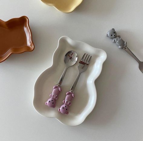 Coquette Utensils, Kitchen Decor Collections, Dr Belongings, Kitchen Kit, Baby Plates, My Own Place, Hair Accessories Clips, Own Place, House Supplies