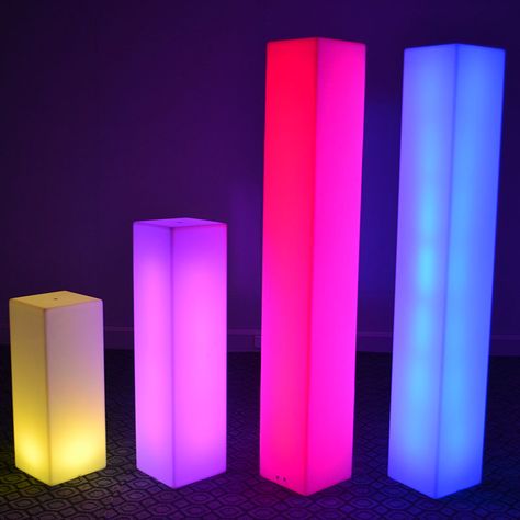 Modern outdoor plastic led illuminated pillar light for wedding party Led Pillars, Conference Decor, Corporate Party Decorations, Interior Columns, Stage Decor, Light Backdrop, Church Stage Design, Church Stage, Pillar Lights