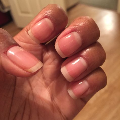 Clear shellac manicure. Natural Nails Wide Nail Bed, Clear Shellac Nails, Natural Mani Pedi, Cute Natural Nails, Clear Manicure, Manicure Clear, Natural Nails Manicure, Purple Glitter Nails, Nails Shellac