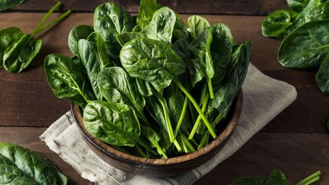 Foods High In Folate, Mthfr Diet, Mthfr Gene Mutation, Spinach Benefits, Mthfr Gene, Healthiest Foods, Container Vegetables, Nutritional Therapy, Whole Food Diet