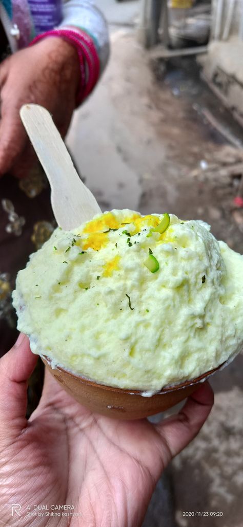 Varanasi, Street Food, Mashed Potatoes, Ice Cream, India, Ethnic Recipes, Cream, Quick Saves