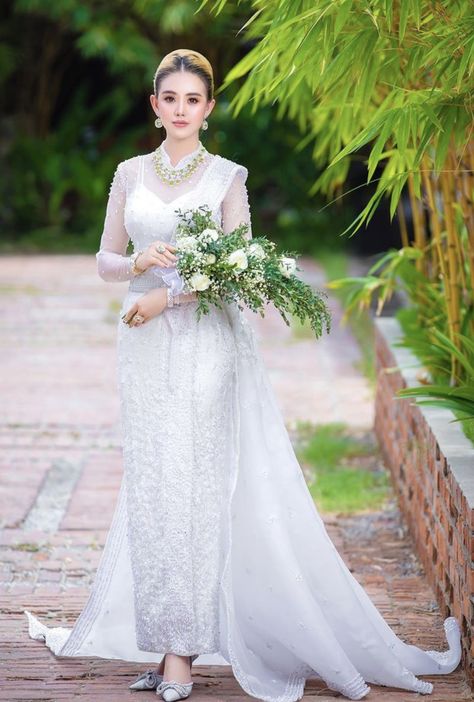 Myanmar Wedding Dress, Myanmar Wedding, Elven Wedding Dress, Pageant Costumes, Fall Photo Shoot Outfits, Wedding Dresses Videos, Wedding Dress Brands, Korean Wedding Photography, Wedding Photo Studio