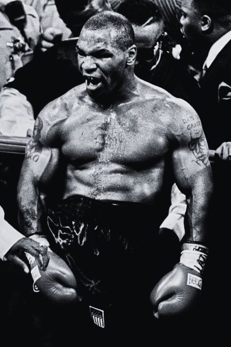 Bro was a Beast Mike Tyson Boxing, Iron Mike, Ninja Art, Mike Tyson, A Beast, World Champion, Ufc, Sports, Quick Saves