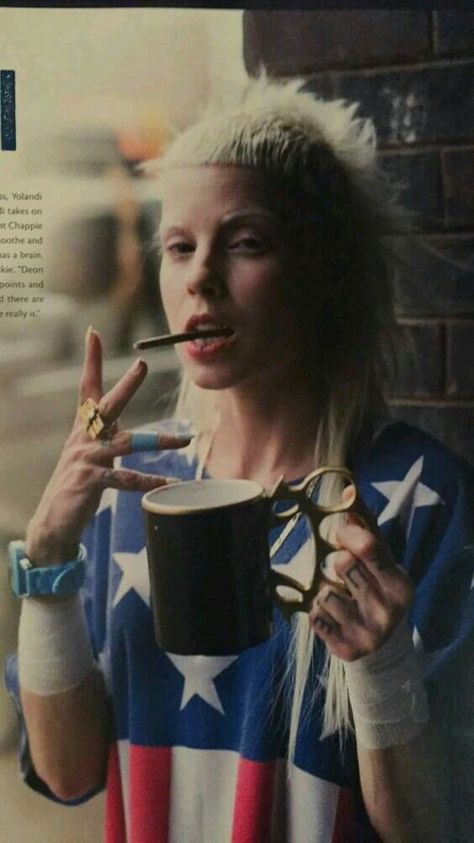 Yolandi Visser, Punk Chic, Die Antwoord, Punk Hair, Mullet Hairstyle, Dream Hair, Melanie Martinez, Fan Page, Inspirational Women