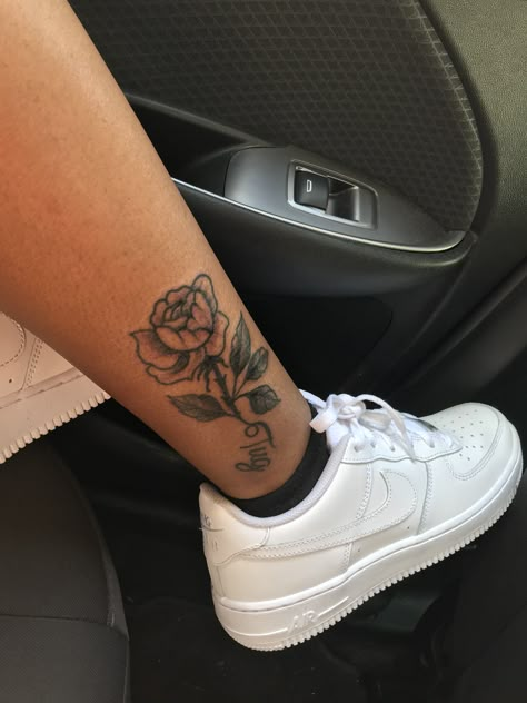 Rose On Ankle Tattoo, Ankle Tattoos Black Women, Ankle Tattoo Ideas Female, Rose Ankle Tattoos For Women, Ankle Tattoo Black Women, Side Ankle Tattoos For Women, Rose Tattoo Ankle, Rose Ankle Tattoo, Small Ankle Tattoo