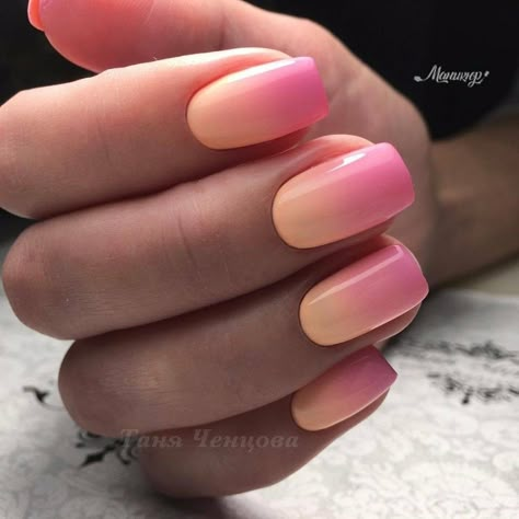 Unghie Sfumate, Ombré Nails, Ombre Nail Designs, Her Nails, Neon Nails, Dip Powder Nails, Dipped Nails, Pretty Acrylic Nails, Short Acrylic Nails