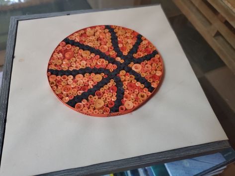 Paper quill basketball Quilling Patterns Tutorials, Quilling Work, Quilling Patterns, Quilling Art, Basketball Cards, Paper Quilling, Preschool Crafts, Birthday Presents, Card Ideas