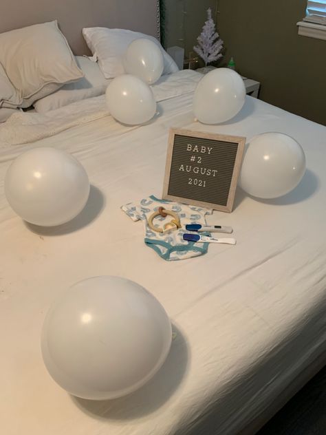 Pregnancy Suprise Ideas, Third Baby Announcement To Husband, Husband Surprise Ideas, Pregnacy Announcments Ideas To Husband, 1st Pregnancy Announcement, Surprise Boyfriend Pregnant, Baby Surprise, Pregnancy Announcement Surprise, Pregnant Announcement To Husband