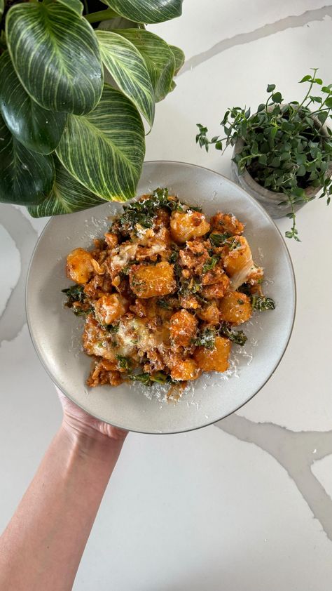 Maxine Sharf (@maxiskitchen) • Instagram photos and videos Lemon Dill Rice, Maxine Sharf, Dill Rice, Lemon Dill, Chicken Bowl, Boneless Skinless Chicken Thighs, Greek Chicken, Skinless Chicken Thighs, Chicken Marinades