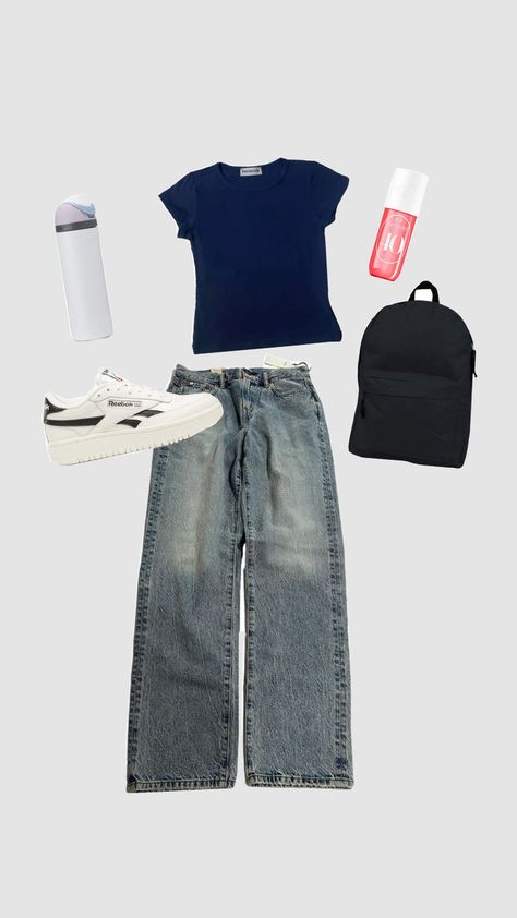 my first day of school fit Baggy Sporty Outfit, First Day Of School Fits, My First Day Of School, School Ootd, Ootd School, Cool Girl Aesthetic, Sporty Outfit, School Fit, Backpack School