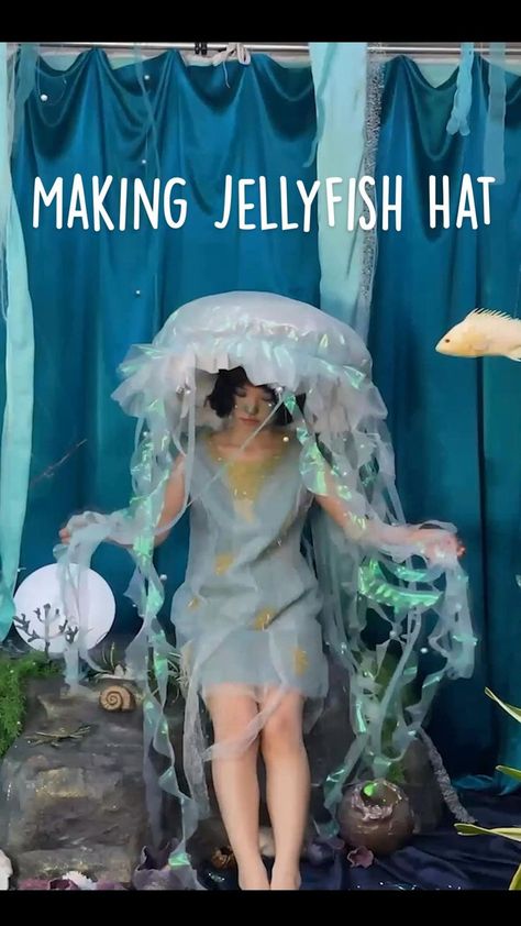 Jellyfish Hat, Karneval Diy, Jellyfish Costume, Fair Outfits, Hallowen Costume, Cosplay Tutorial, Cosplay Diy, Fantasias Halloween, Diy Crafts To Do