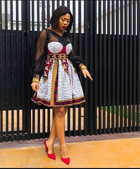 Chic in @jeaneelcouture_official  #Asoebi #AsoebiSpecial #Ankara Ankara Corset Dress, Ankara Corset, African Party Dresses, African Prom Dresses, Short African Dresses, Ankara Gown, Ankara Gown Styles, Gown Styles, Short Gowns